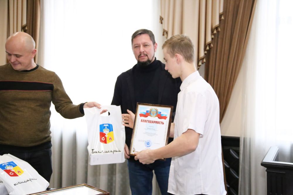 Дмитрий Скобликов: Сегодня в России отмечается День добровольца (волонтера) Дмитрий Скобликов: Сегодня в России отмечается День добровольца (волонтера)