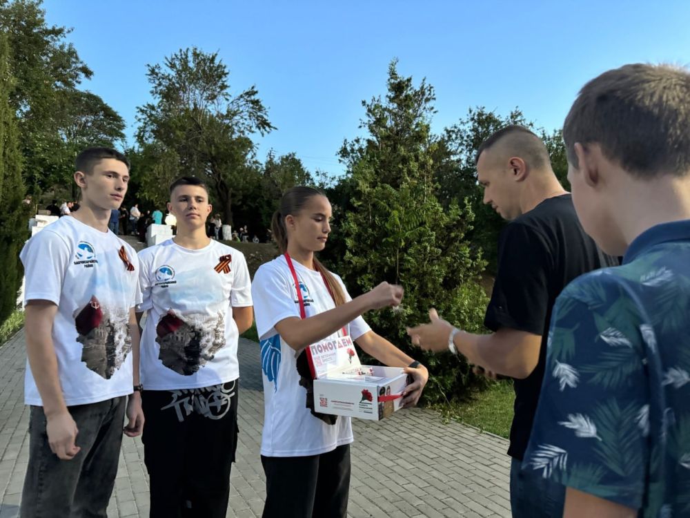 Анжелика Ястребова: Дорогие жители Бахчисарайского района! Сегодня мы отмечаем добрый праздник — День добровольца (волонтера)! Анжелика Ястребова: Дорогие жители Бахчисарайского района! Сегодня мы отмечаем добрый праздник — День добровольца (волонтера)!