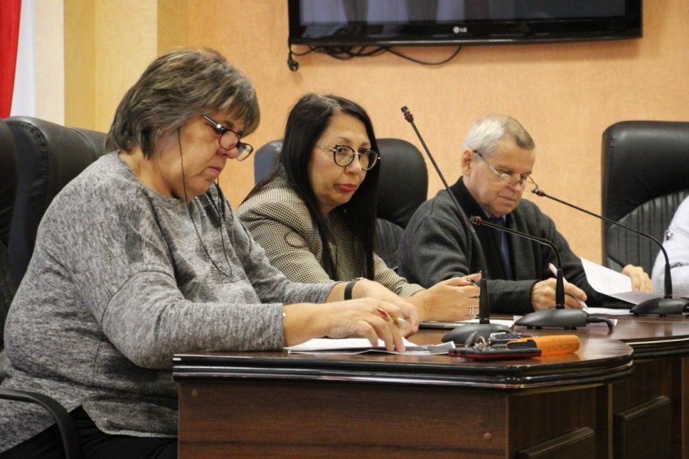 #экономика. Заседание рабочей группы Межведомственной комиссии РК по противодействию нелегальной занятости состоялось в администрации города. Заседание прошло под руководством начальника департамента городского развития... #экономика. Заседание рабочей группы Межведомственной комиссии РК по противодействию нелегальной занятости состоялось в администрации города. Заседание прошло под руководством начальника департамента городского развития...
