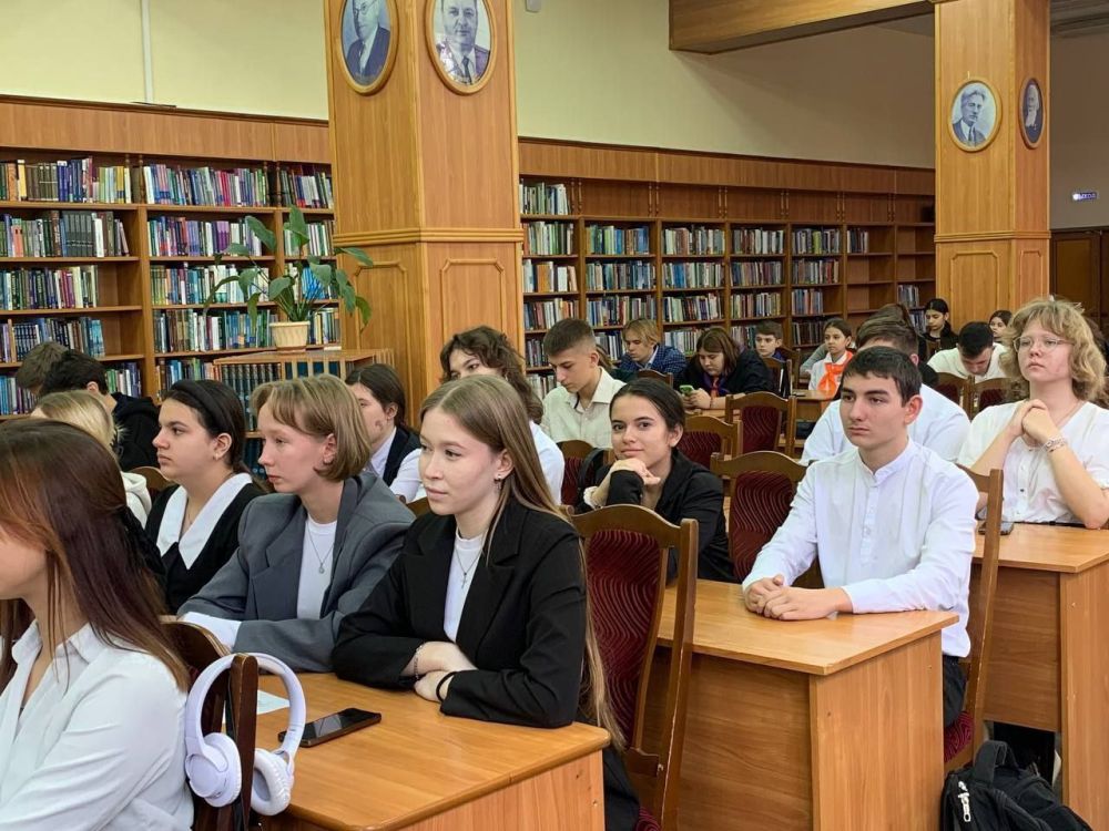 В Крымском федеральном университете прошла 5-я Всероссийская патриотическая общественно-просветительская акция «Казачий диктант - 2024» В Крымском федеральном университете прошла 5-я Всероссийская патриотическая общественно-просветительская акция «Казачий диктант - 2024»
