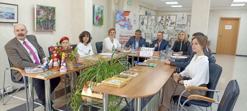 Привет из Симферополя!. Шестой международный телемост под лозунгом «Семья – это мы» прошёл в Республиканской библиотеке имени Франко в Симферополе. Традиционно участниками стали 18 симферопольская школа имени Ивана Богатыря... Привет из Симферополя!. Шестой международный телемост под лозунгом «Семья – это мы» прошёл в Республиканской библиотеке имени Франко в Симферополе. Традиционно участниками стали 18 симферопольская школа имени Ивана Богатыря...