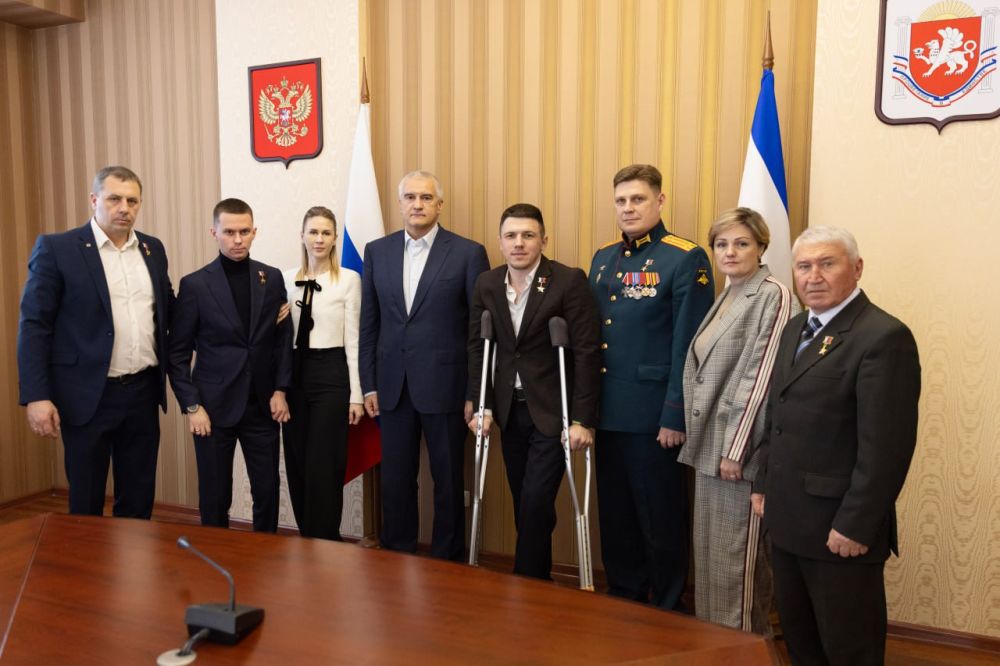 Глава Крыма встретился с Героями России Глава Крыма встретился с Героями России
