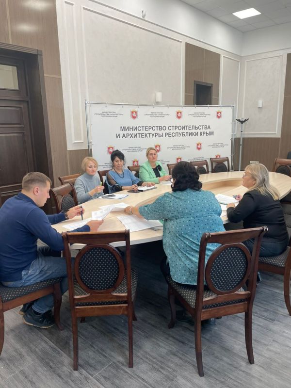 Под руководством первого заместителя министра строительства и архитектуры Республики Крым Александра Резникова прошло рабочее совещание с представителями Министерства труда и социальной защиты Республики Крым, Министерства... Под руководством первого заместителя министра строительства и архитектуры Республики Крым Александра Резникова прошло рабочее совещание с представителями Министерства труда и социальной защиты Республики Крым, Министерства...
