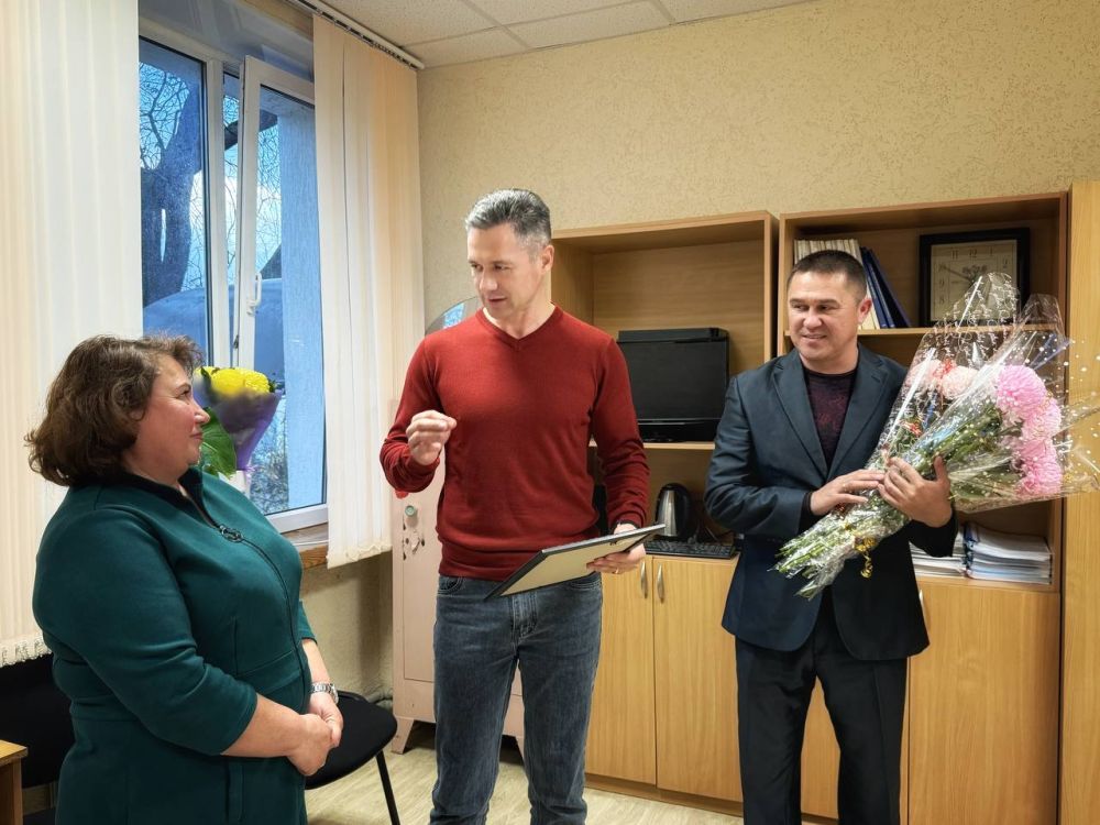 Александр Дудинов: Поздравил с профессиональным праздником работников казначейства Черноморского района Александр Дудинов: Поздравил с профессиональным праздником работников казначейства Черноморского района