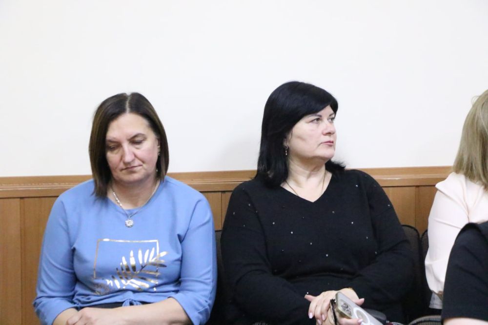 Ольга Урайкина: В малом зале администрации Бахчисарайского района состоялось совместное заседание постоянных депутатских комиссий Бахчисарайского районного совета Ольга Урайкина: В малом зале администрации Бахчисарайского района состоялось совместное заседание постоянных депутатских комиссий Бахчисарайского районного совета
