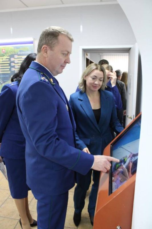В Керченской межрайонной природоохранной прокуратуре состоялось открытие музея прокуратуры В Керченской межрайонной природоохранной прокуратуре состоялось открытие музея прокуратуры