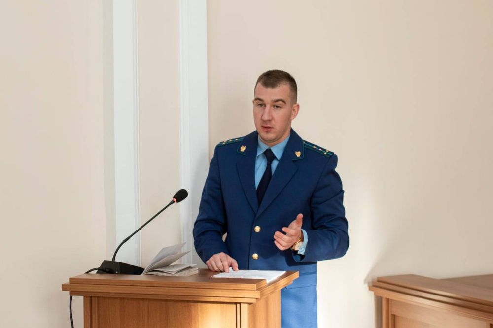 В преддверии Международного дня борьбы с коррупцией прокуратура города Симферополя провела просветительское мероприятие по повышению уровня правосознания и популяризации антикоррупционного стандарта поведения муниципальных... В преддверии Международного дня борьбы с коррупцией прокуратура города Симферополя провела просветительское мероприятие по повышению уровня правосознания и популяризации антикоррупционного стандарта поведения муниципальных...