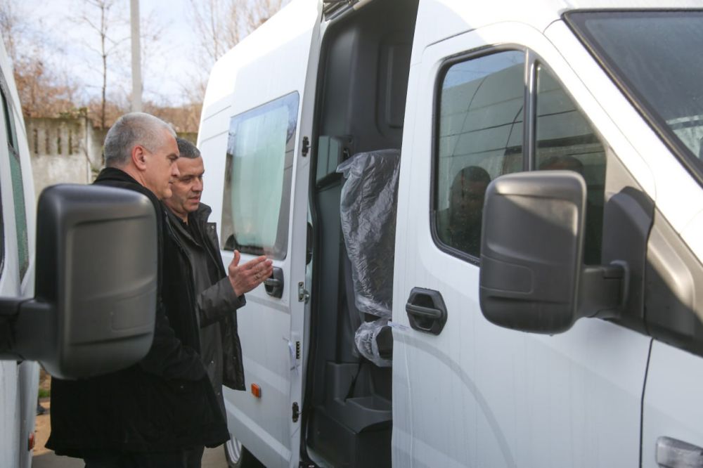 В Крыму для предприятия «Вода Крыма» приобрели 15 единиц спецтехники и транспорта В Крыму для предприятия «Вода Крыма» приобрели 15 единиц спецтехники и транспорта