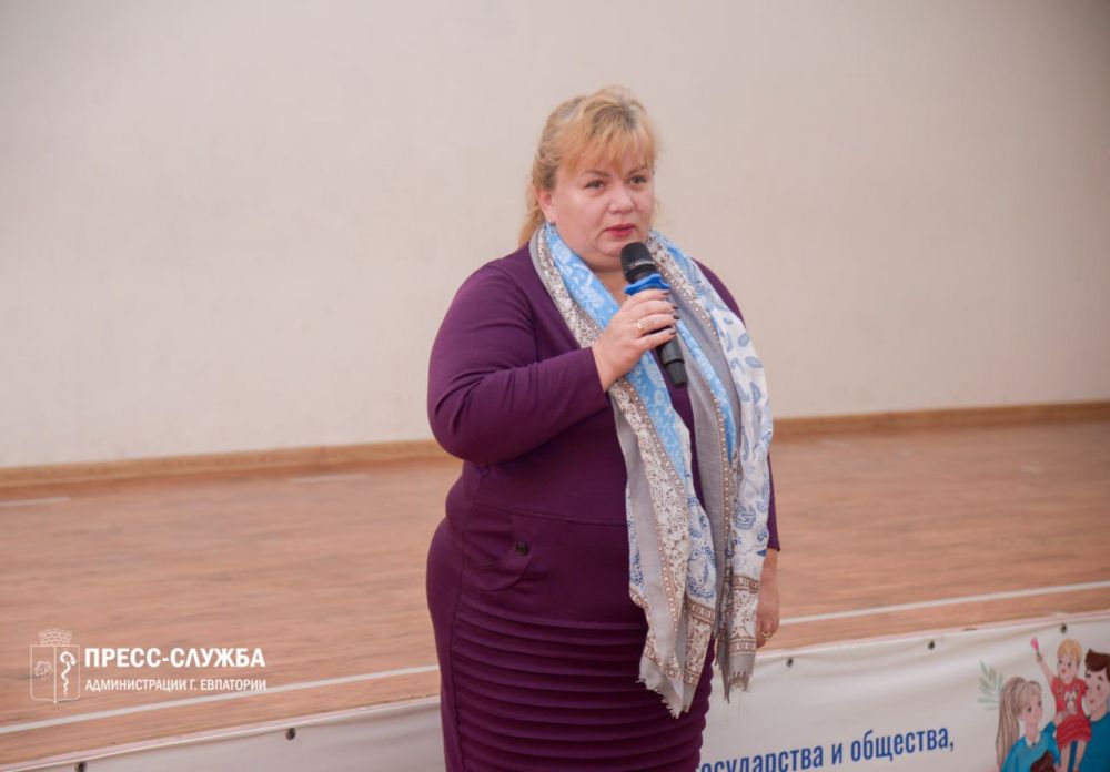 В школе №14 торжественно открыли «Парты Героев» В школе №14 торжественно открыли «Парты Героев»