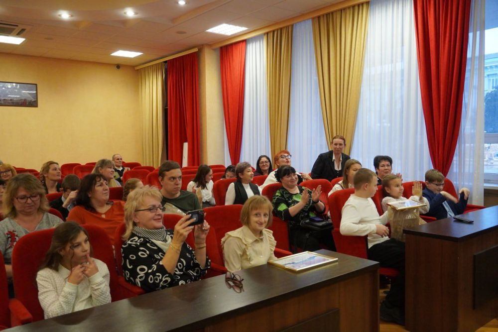#городские_новости. В администрации состоялась встреча с участниками одиннадцатой ежегодной премии «ПРЕГРАД НЕТ» #городские_новости. В администрации состоялась встреча с участниками одиннадцатой ежегодной премии «ПРЕГРАД НЕТ»