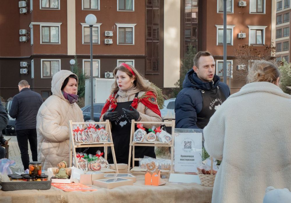 В Крыму прошёл «Семейный фестиваль уличной культуры'24», который собрал более 500 гостей В Крыму прошёл «Семейный фестиваль уличной культуры'24», который собрал более 500 гостей