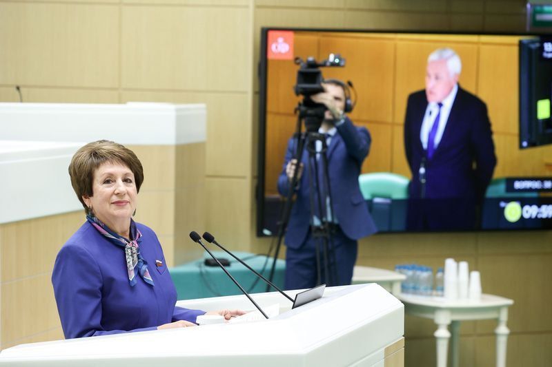 Екатерина Алтабаева: Сегодня на заседании Совета Федерации представила закон, которым предлагается расширить возможности граждан на поиск и получение электронных копий документов, входящих в состав Архивного фонда Российской... Екатерина Алтабаева: Сегодня на заседании Совета Федерации представила закон, которым предлагается расширить возможности граждан на поиск и получение электронных копий документов, входящих в состав Архивного фонда Российской...