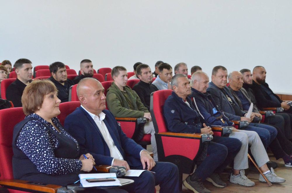 Шериф Османов: Выездное рабочее совещание в Белогорском районе Шериф Османов: Выездное рабочее совещание в Белогорском районе