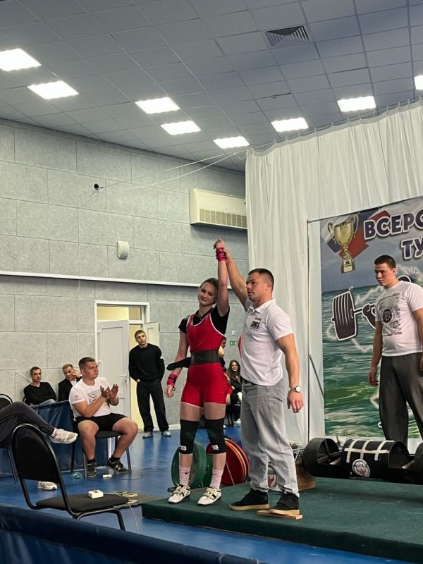 В Феодосийском округе состоялись соревнования по силовым видам спорта В Феодосийском округе состоялись соревнования по силовым видам спорта