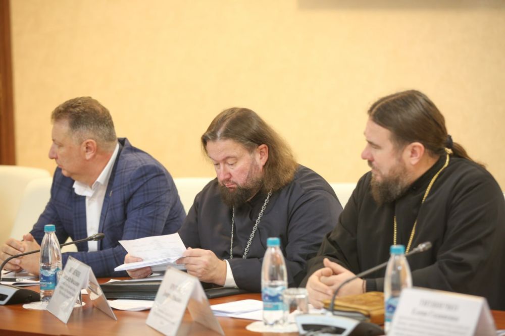 Михаил Назаров: По поручению Главы РК проведено очередное заседание Общественного координационного совета по вопросам духовно-нравственного, патриотического воспитания и допризывной подготовки граждан Михаил Назаров: По поручению Главы РК проведено очередное заседание Общественного координационного совета по вопросам духовно-нравственного, патриотического воспитания и допризывной подготовки граждан