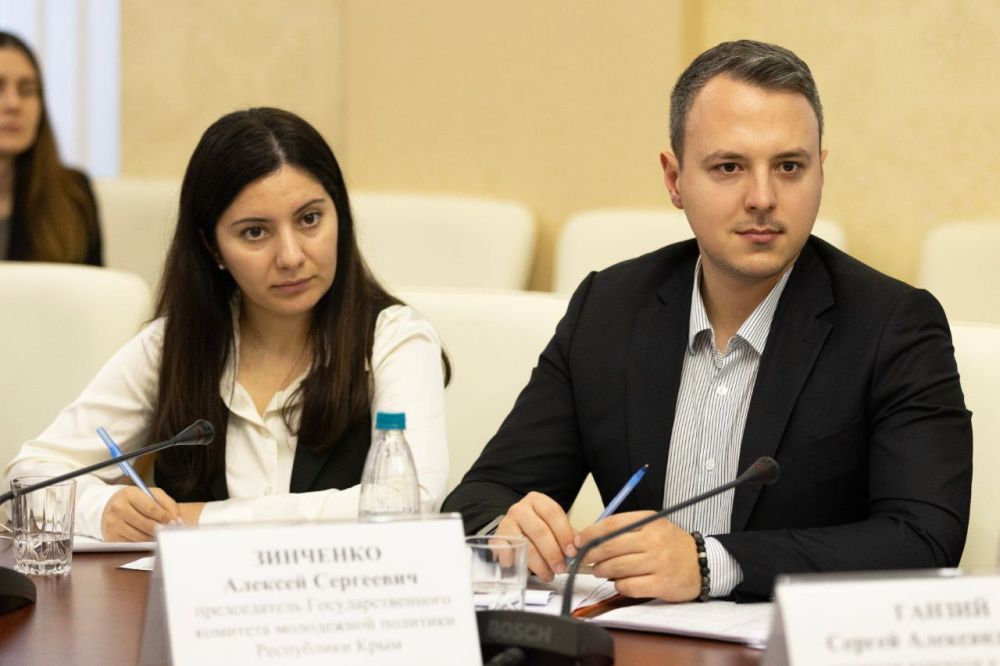 Алексей Зинченко: Сегодня с участием Сергея Валерьевича Аксёнова состоялось заседание Координационного совета по взаимодействию с Общероссийским общественно-государственным движением детей и молодежи и его региональным... Алексей Зинченко: Сегодня с участием Сергея Валерьевича Аксёнова состоялось заседание Координационного совета по взаимодействию с Общероссийским общественно-государственным движением детей и молодежи и его региональным...