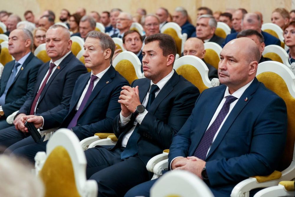 Владимир Немцев: В Северной столице России в Мариинском дворце состоялось мероприятие, посвящённое 30-летию Законодательного Собрания Санкт-Петербурга Владимир Немцев: В Северной столице России в Мариинском дворце состоялось мероприятие, посвящённое 30-летию Законодательного Собрания Санкт-Петербурга