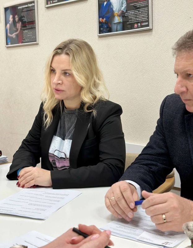 Ольга Торубарова: Совместно с Заместителем министра образования, науки и молодежи Республики Крым Оксаной Красниковой, Президентом POO «Крымская республиканская федерация плавания» Еленой Мельниковой провели рабочую встречу... Ольга Торубарова: Совместно с Заместителем министра образования, науки и молодежи Республики Крым Оксаной Красниковой, Президентом POO «Крымская республиканская федерация плавания» Еленой Мельниковой провели рабочую встречу...