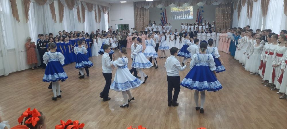 12 декабря 2024 года в МБОУ «СОШ № 30 им. А.А. Аматуни» состоялся девятый кадетский бал «Кадетство. Родина. Семья», посвященный Году Семьи 12 декабря 2024 года в МБОУ «СОШ № 30 им. А.А. Аматуни» состоялся девятый кадетский бал «Кадетство. Родина. Семья», посвященный Году Семьи