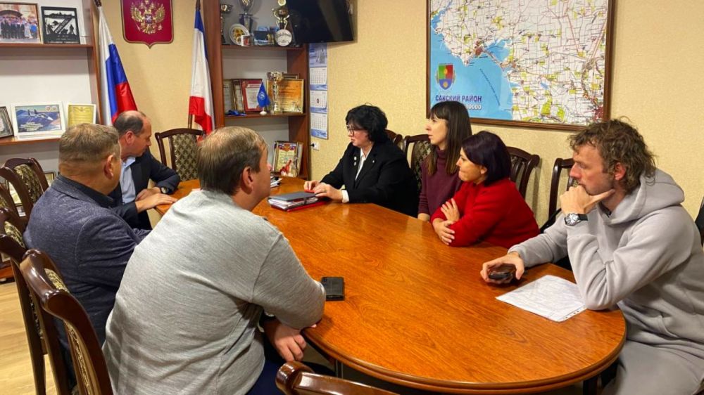 12 декабря под руководством депутата Госсовета РК Ольги Виноградовой врио генерального директора НО «РФ КРМД РК» Юлия Боднарчук совместно с заместителем министра ЖКХ РК Ниной Талыбиной и директором АНО «ЖКХ Контроль»... 12 декабря под руководством депутата Госсовета РК Ольги Виноградовой врио генерального директора НО «РФ КРМД РК» Юлия Боднарчук совместно с заместителем министра ЖКХ РК Ниной Талыбиной и директором АНО «ЖКХ Контроль»...