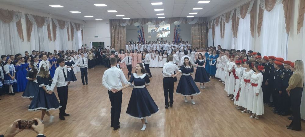 12 декабря 2024 года в МБОУ «СОШ № 30 им. А.А. Аматуни» состоялся девятый кадетский бал «Кадетство. Родина. Семья», посвященный Году Семьи 12 декабря 2024 года в МБОУ «СОШ № 30 им. А.А. Аматуни» состоялся девятый кадетский бал «Кадетство. Родина. Семья», посвященный Году Семьи