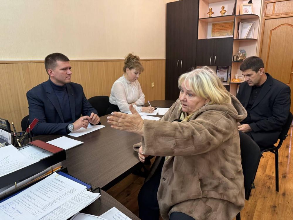 Александр Дудинов: »Регулярно провожу приемы граждан в администрации Черноморского района Александр Дудинов: »Регулярно провожу приемы граждан в администрации Черноморского района