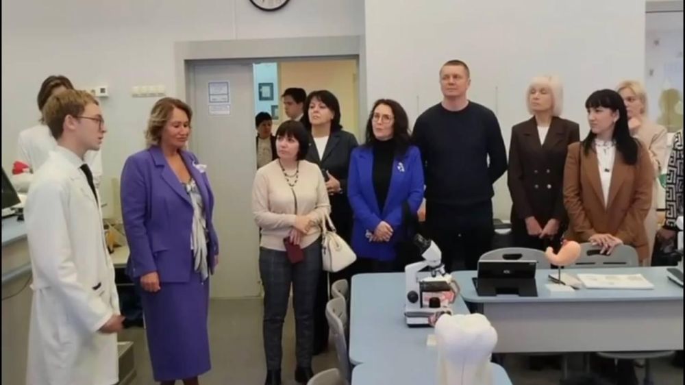 В рамках укрепления межрегионального сотрудничества в сфере образования Богдан Яковец, начальник отдела образования администрации Сакского района, в составе делегации из Республики Крым принял участие в масштабном... В рамках укрепления межрегионального сотрудничества в сфере образования Богдан Яковец, начальник отдела образования администрации Сакского района, в составе делегации из Республики Крым принял участие в масштабном...