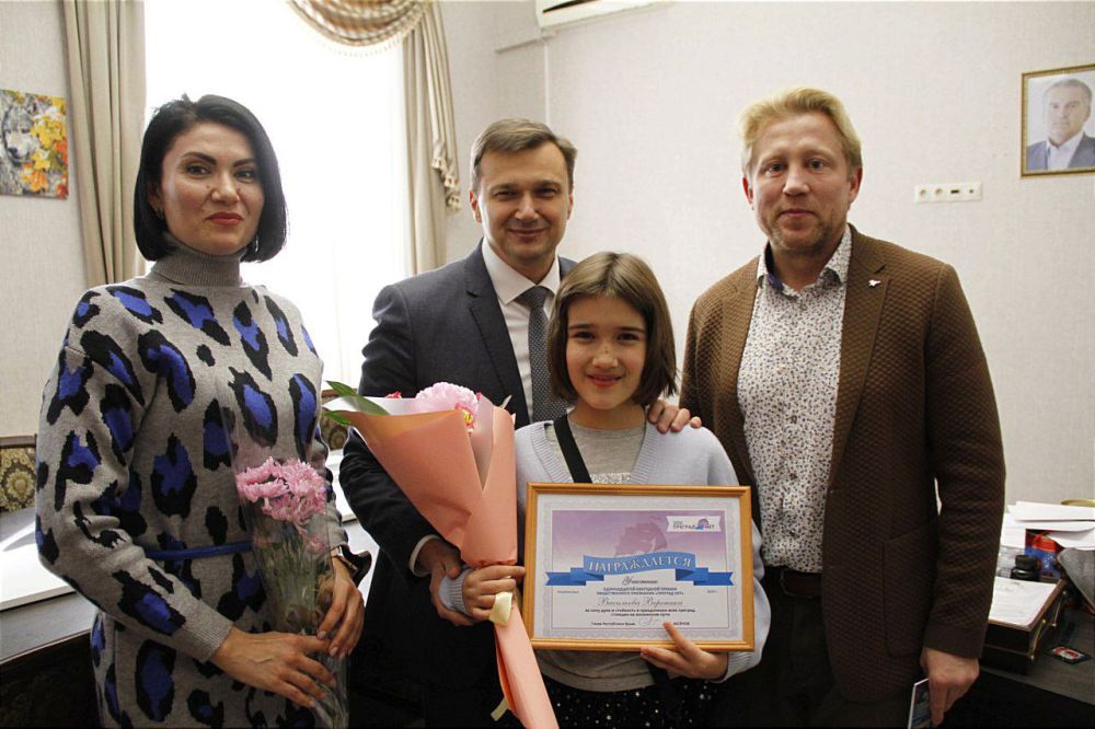 Константин Шимановский: Под патронатом Главы Республики Крым Сергея Валерьевича Аксёнова ежегодно проходит Конкурс на соискание Премии общественного признания «Преград нет»! В 2024 году он проводится в 11 раз. Константин Шимановский: Под патронатом Главы Республики Крым Сергея Валерьевича Аксёнова ежегодно проходит Конкурс на соискание Премии общественного признания «Преград нет»! В 2024 году он проводится в 11 раз.