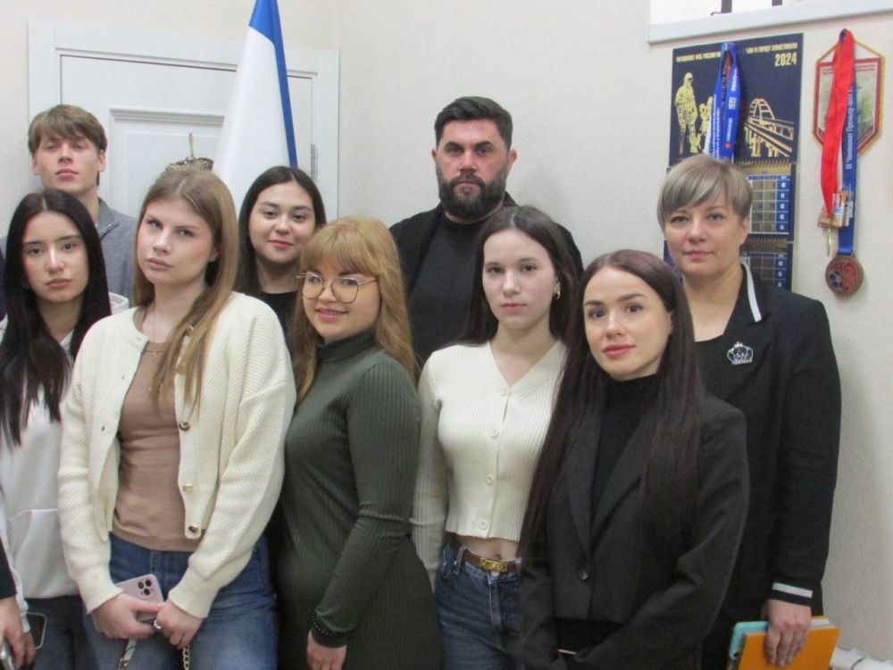 Ольга Торубарова: Сегодня в Министерстве спорта Республики Крым побывали студенты крымских ВУЗов Ольга Торубарова: Сегодня в Министерстве спорта Республики Крым побывали студенты крымских ВУЗов