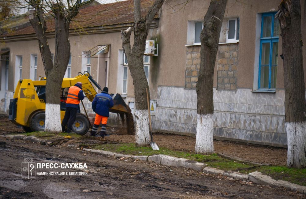 Специалисты муниципального предприятия «Экоград» проводят работы по обустройству тротуаров и дорожного покрытия по ул. Белинского Специалисты муниципального предприятия «Экоград» проводят работы по обустройству тротуаров и дорожного покрытия по ул. Белинского