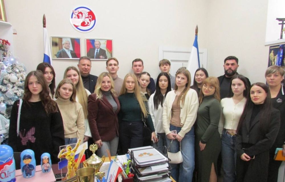 Ольга Торубарова: Сегодня в Министерстве спорта Республики Крым побывали студенты крымских ВУЗов Ольга Торубарова: Сегодня в Министерстве спорта Республики Крым побывали студенты крымских ВУЗов