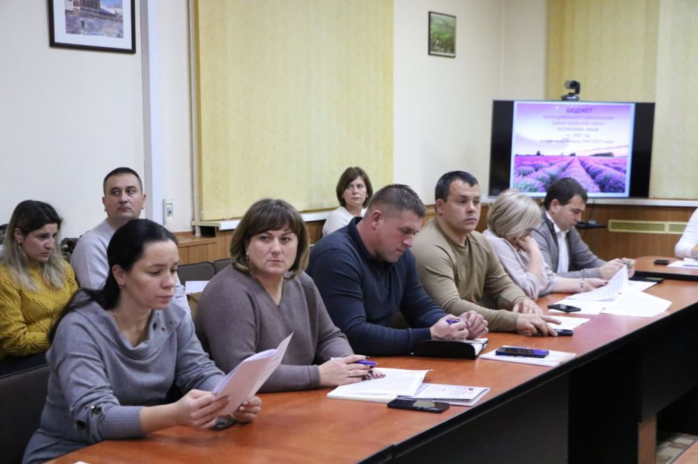 Ольга Урайкина: Сегодня состоялось совместное заседание постоянных депутатских комиссий Бахчисарайского районного совета по вопросу рассмотрения проектов решений 5й сессии Ольга Урайкина: Сегодня состоялось совместное заседание постоянных депутатских комиссий Бахчисарайского районного совета по вопросу рассмотрения проектов решений 5й сессии