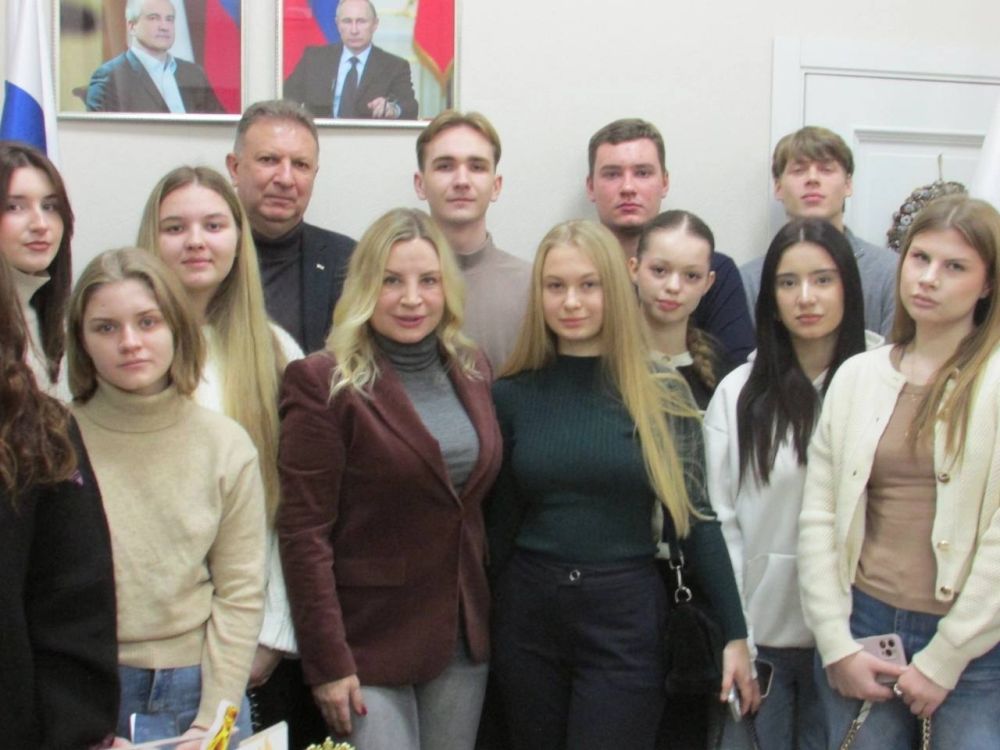 Ольга Торубарова: Сегодня в Министерстве спорта Республики Крым побывали студенты крымских ВУЗов Ольга Торубарова: Сегодня в Министерстве спорта Республики Крым побывали студенты крымских ВУЗов