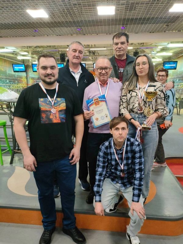 Спорт объединяет!. 13 и 14 декабря 2024 года состоялся командный чемпионат ФГУП «Крымская железная дорога» по боулингу. За пальму первенства в течение двух дней боролись спортсмены сразу четырёх железнодорожный узлов:... Спорт объединяет!. 13 и 14 декабря 2024 года состоялся командный чемпионат ФГУП «Крымская железная дорога» по боулингу. За пальму первенства в течение двух дней боролись спортсмены сразу четырёх железнодорожный узлов:...