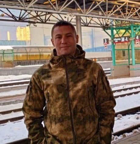 В Керчи простились с бойцами СВО Русланом Жаровым и Станиславом Пархоменко В Керчи простились с бойцами СВО Русланом Жаровым и Станиславом Пархоменко