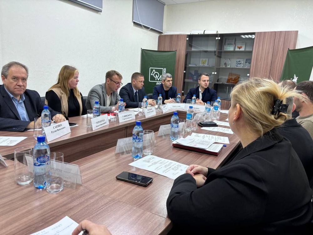 Алексей Зинченко: В Ресурсном центре поддержки добровольчества принял участие в заседании рабочей группы по исполнению комплексного плана противодействия идеологии терроризма в Российской Федерации на 2024 – 2028 годы Алексей Зинченко: В Ресурсном центре поддержки добровольчества принял участие в заседании рабочей группы по исполнению комплексного плана противодействия идеологии терроризма в Российской Федерации на 2024 – 2028 годы