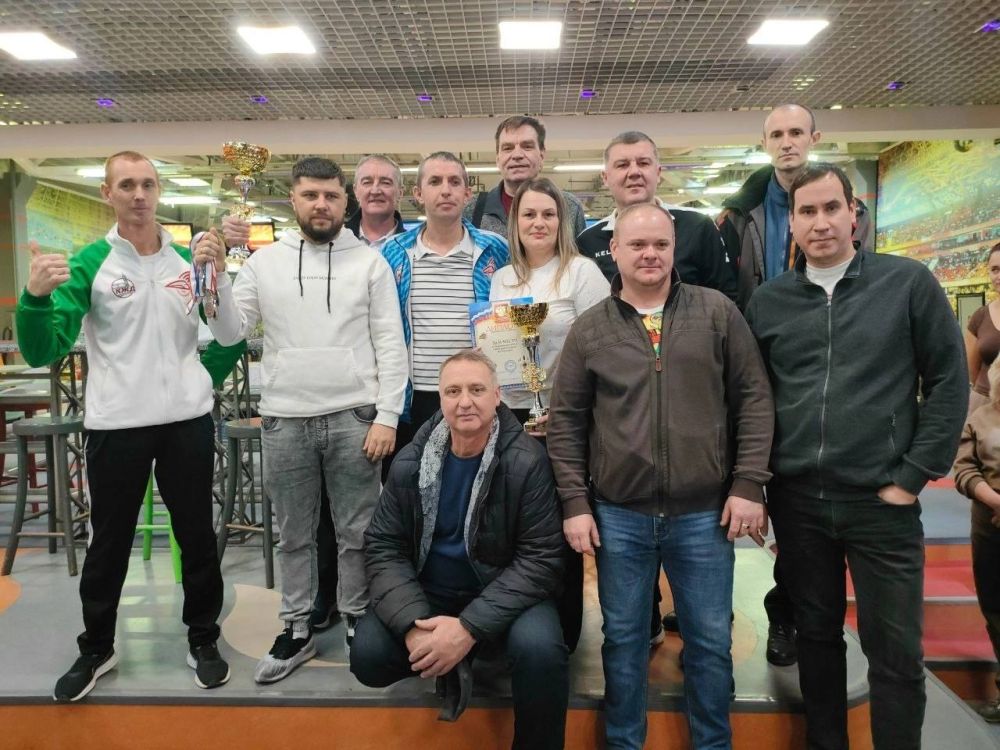 Спорт объединяет!. 13 и 14 декабря 2024 года состоялся командный чемпионат ФГУП «Крымская железная дорога» по боулингу. За пальму первенства в течение двух дней боролись спортсмены сразу четырёх железнодорожный узлов:... Спорт объединяет!. 13 и 14 декабря 2024 года состоялся командный чемпионат ФГУП «Крымская железная дорога» по боулингу. За пальму первенства в течение двух дней боролись спортсмены сразу четырёх железнодорожный узлов:...