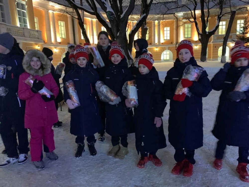 Ольга Торубарова: Сегодня в Министерстве спорта России прошла праздничная елка для юных спортсменов из Новороссии и приграничных регионов Ольга Торубарова: Сегодня в Министерстве спорта России прошла праздничная елка для юных спортсменов из Новороссии и приграничных регионов