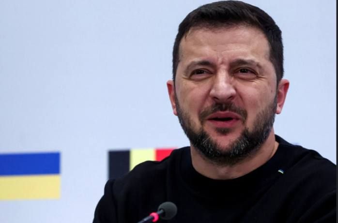 Украина не располагает силами, чтобы "вернуть" под свой контроль Донбасс и Крым, признал Зеленский