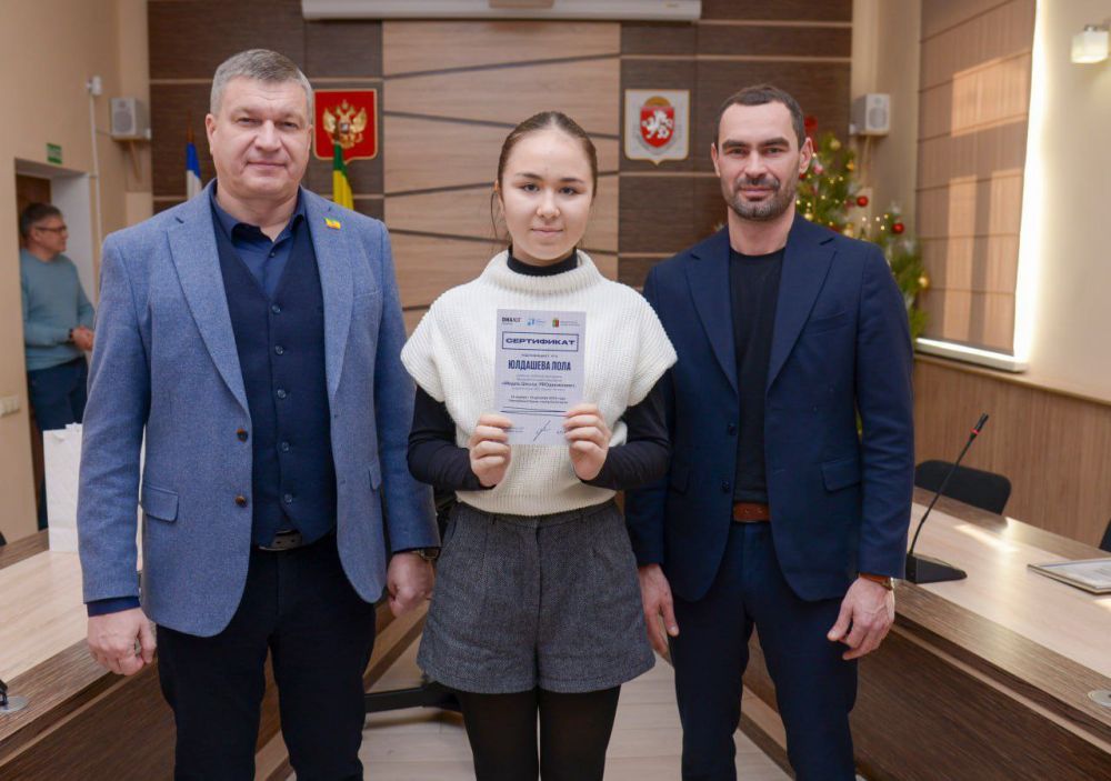Александр Юрьев: Сегодня подвели итоги осенне-зимнего сезона проекта «Медиа.Школа», ставшего продолжением муниципального молодёжного форума «Медиа Старт» Александр Юрьев: Сегодня подвели итоги осенне-зимнего сезона проекта «Медиа.Школа», ставшего продолжением муниципального молодёжного форума «Медиа Старт»