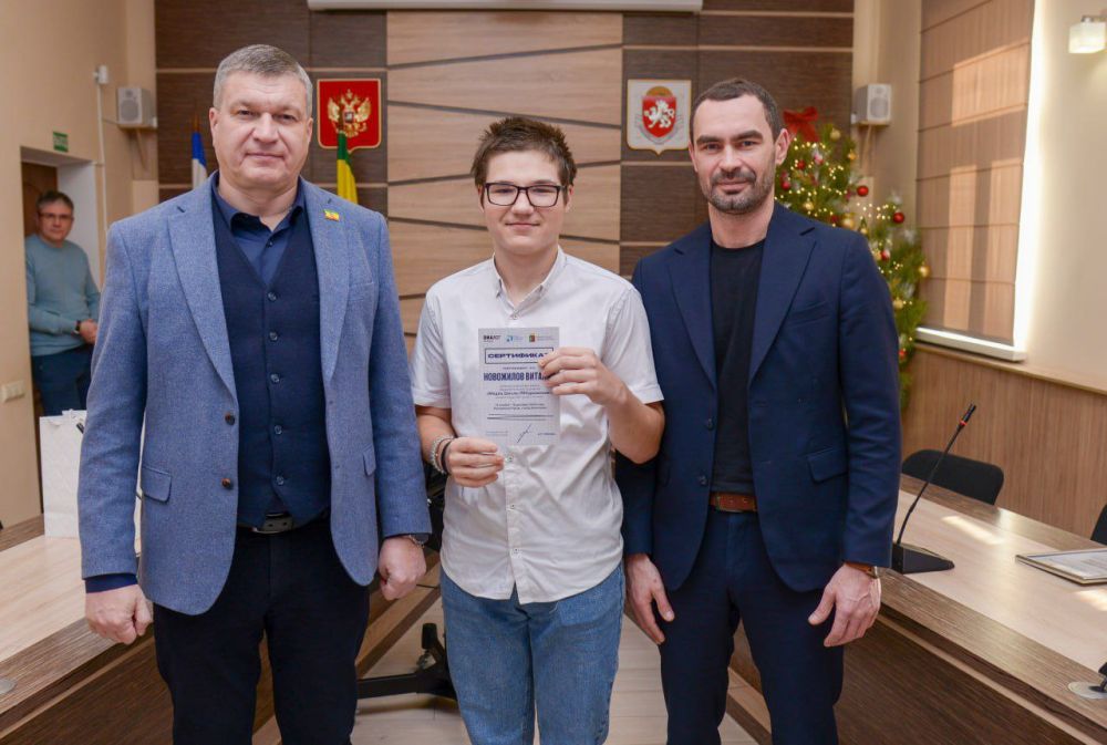 Александр Юрьев: Сегодня подвели итоги осенне-зимнего сезона проекта «Медиа.Школа», ставшего продолжением муниципального молодёжного форума «Медиа Старт» Александр Юрьев: Сегодня подвели итоги осенне-зимнего сезона проекта «Медиа.Школа», ставшего продолжением муниципального молодёжного форума «Медиа Старт»