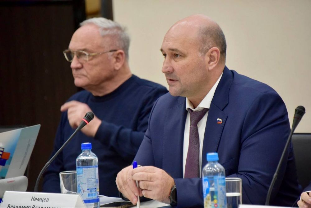 Владимир Немцев: Принял участие в заседании президиума Союза «Региональное объединение работодателей «Севастопольский союз промышленников и предпринимателей» Владимир Немцев: Принял участие в заседании президиума Союза «Региональное объединение работодателей «Севастопольский союз промышленников и предпринимателей»