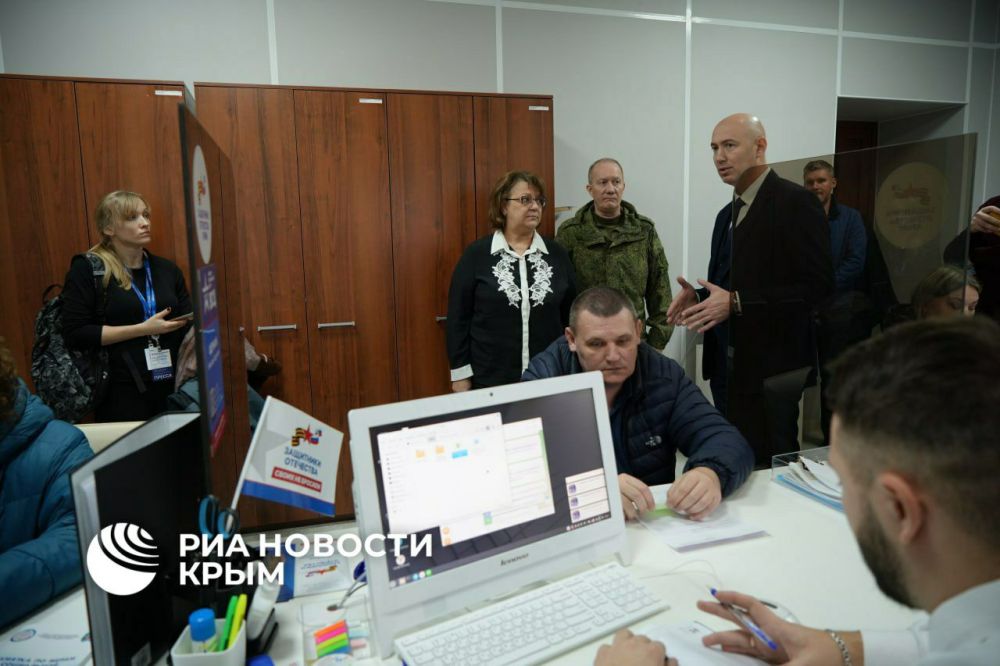 В Крыму открылся Военно-социальный центр В Крыму открылся Военно-социальный центр