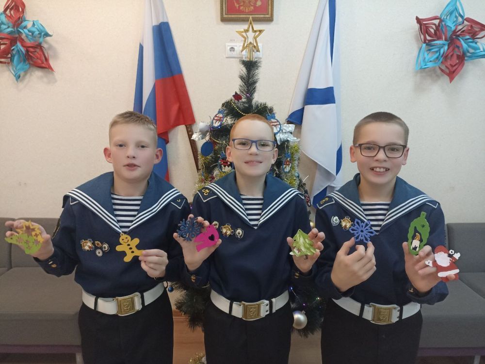В филиале НВМУ в г. Севастополе подготовили для участников СВО новогодние сувениры В филиале НВМУ в г. Севастополе подготовили для участников СВО новогодние сувениры