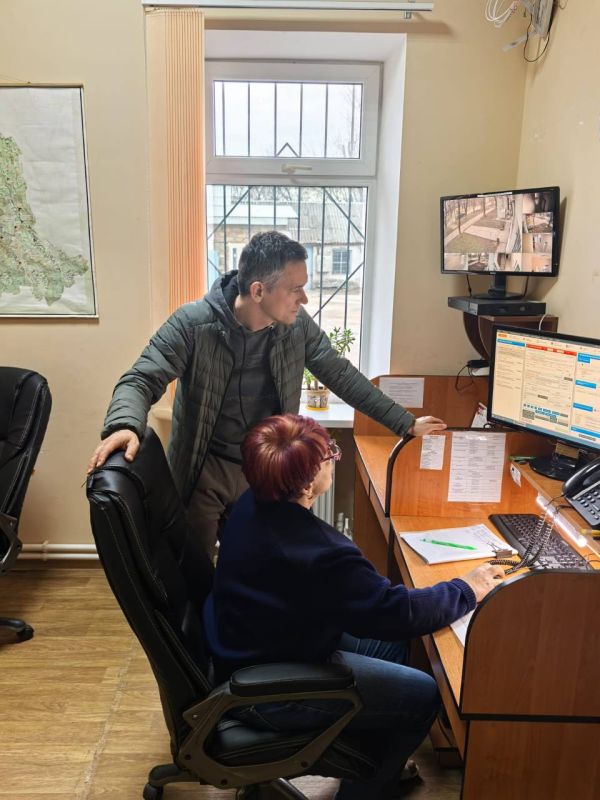 Сергей Петелин: Ознакомился с работой ЕДДС Симферопольского района Сергей Петелин: Ознакомился с работой ЕДДС Симферопольского района