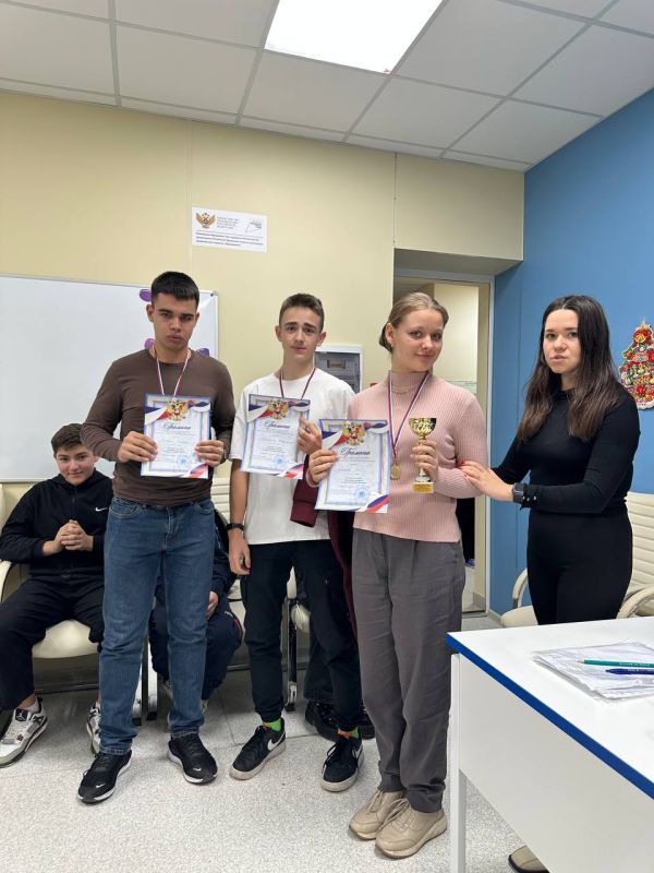 21 декабря 2024 года в МБУДО «Станция юных техников» прошёл Открытый Кубок по быстрым шахматам «Подарок от Святого Николая» 21 декабря 2024 года в МБУДО «Станция юных техников» прошёл Открытый Кубок по быстрым шахматам «Подарок от Святого Николая»