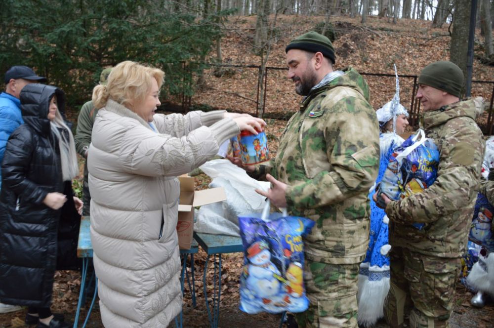Янина Павленко: Предновогодняя тренировка личного состава добровольческого подразделения БАРС-КРЫМ Янина Павленко: Предновогодняя тренировка личного состава добровольческого подразделения БАРС-КРЫМ