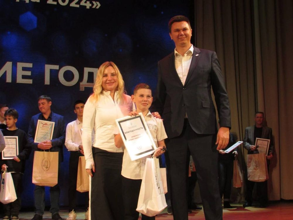 Ольга Торубарова: Завершением рабочего воскресенья стала прекрасная церемония подведения итогов 2024 года по парусному спорту Республики Крым «Яхтсмен года 2024» Ольга Торубарова: Завершением рабочего воскресенья стала прекрасная церемония подведения итогов 2024 года по парусному спорту Республики Крым «Яхтсмен года 2024»