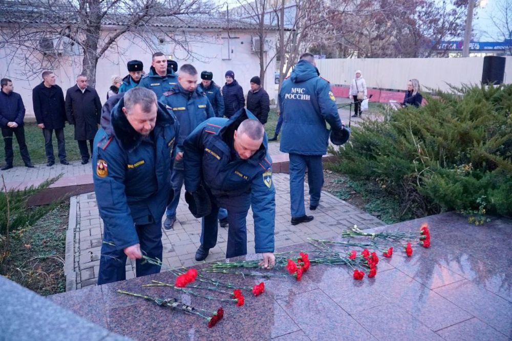 В Евпатории почти память жертв трагедии в жилом доме на улице Некрасова в 2008 году В Евпатории почти память жертв трагедии в жилом доме на улице Некрасова в 2008 году