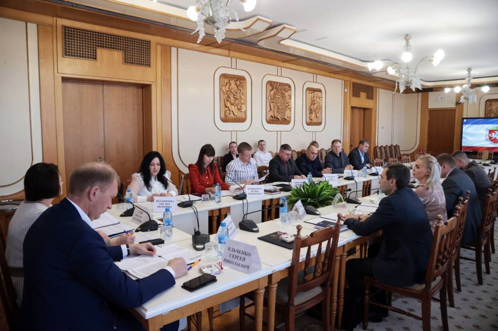 Комитет по транспорту, жилищно-коммунальному и дорожному хозяйству под председательством Оксаны Сацик обсудил вопросы благоустройства общественных территорий, переселения из аварийного жилья, а также реализацию Региональной... Комитет по транспорту, жилищно-коммунальному и дорожному хозяйству под председательством Оксаны Сацик обсудил вопросы благоустройства общественных территорий, переселения из аварийного жилья, а также реализацию Региональной...